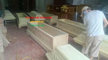 Quan tài gỗ vàng tâm - QT105