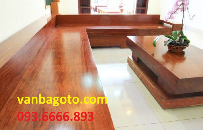 SOGC003: SOGC003 là mẫu sofa gỗ đẹp mắt và tiện nghi, sử dụng chất liệu gỗ cao cấp để tạo nên một sản phẩm bền đẹp. Với thiết kế hiện đại và tinh tế, SOGC003 sẽ làm cho không gian phòng khách của bạn trở nên độc đáo và nổi bật hơn bao giờ hết.